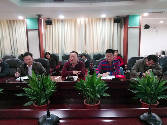 赞美先进、引发劲头，，，，，，促总厂安全不变——新宝GG召开综治维稳工作赞美会